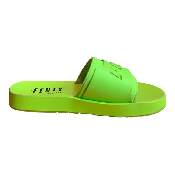 Puma Fenty X Rihanna Surf Slide Gecko Neon Green Slip On Sandals Size 8 US - Picture 2 of 9